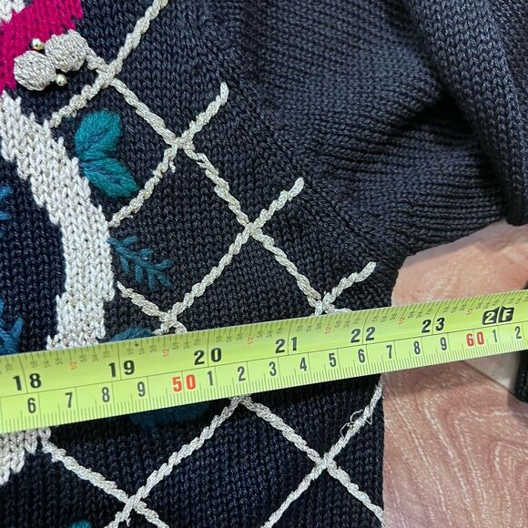 Dressbarn Christmas Cardigan Sweater Size 18/20 Black Mistletoe Embroidered - Picture 5 of 7